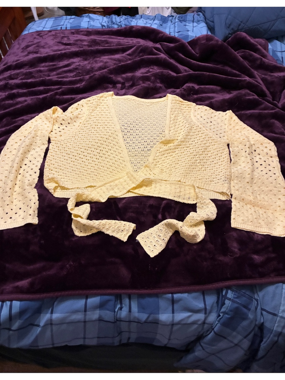 NWT Cropped Butter Yellow Crochet Wrap Lightweight Cardigan XL
